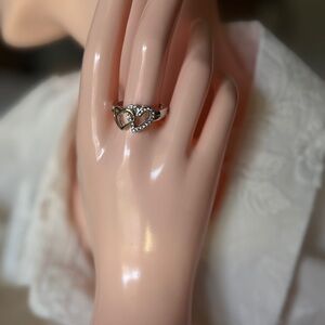 Elegant Double Heart Ring with Zircon Accents  💍